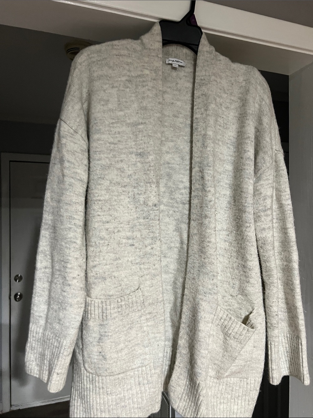 Cozy Open-Front Women's Cardigan Sweater in Light Gray